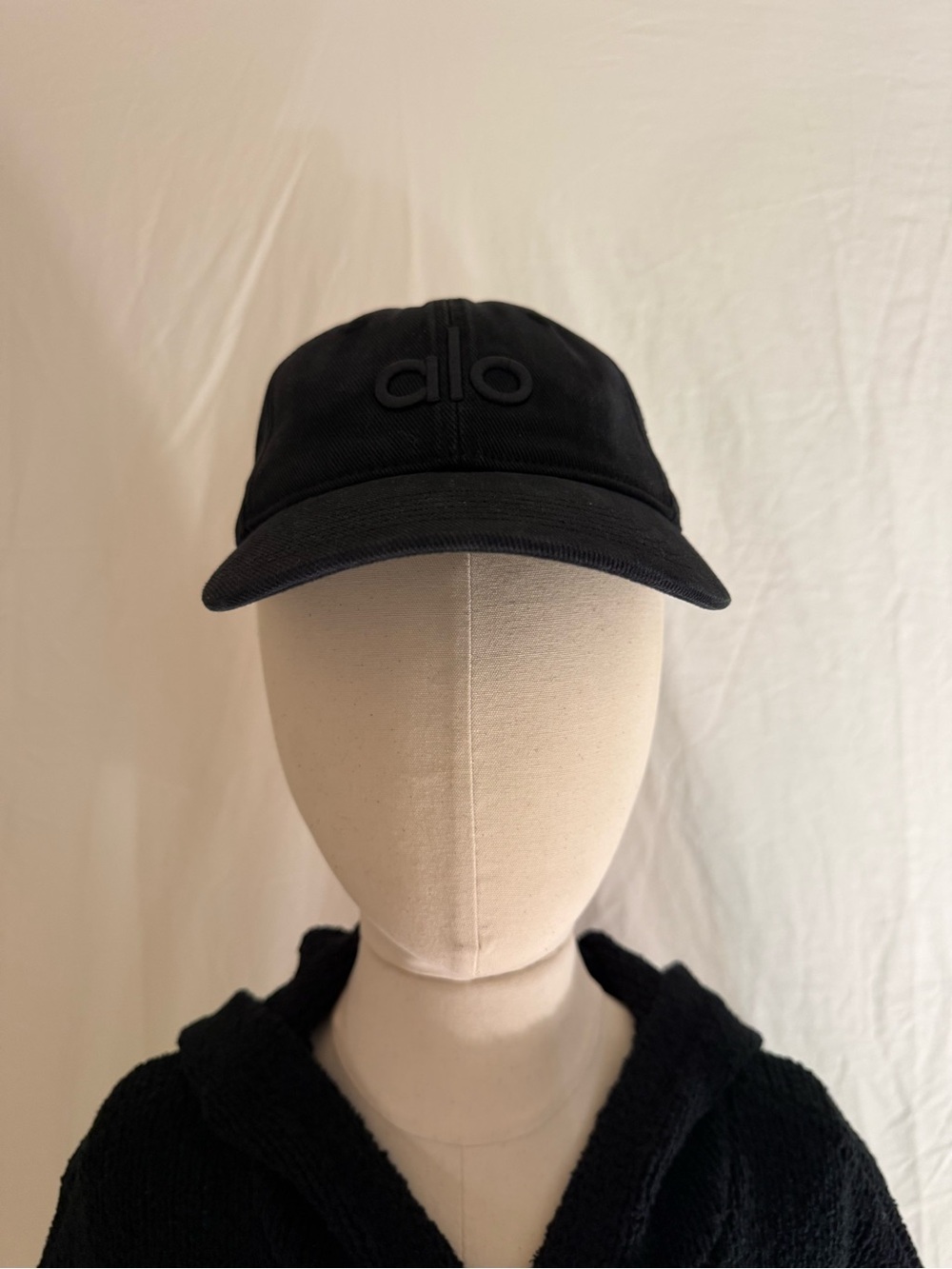 Alo Yoga- Off Duty Cap in Vintage Black NWT